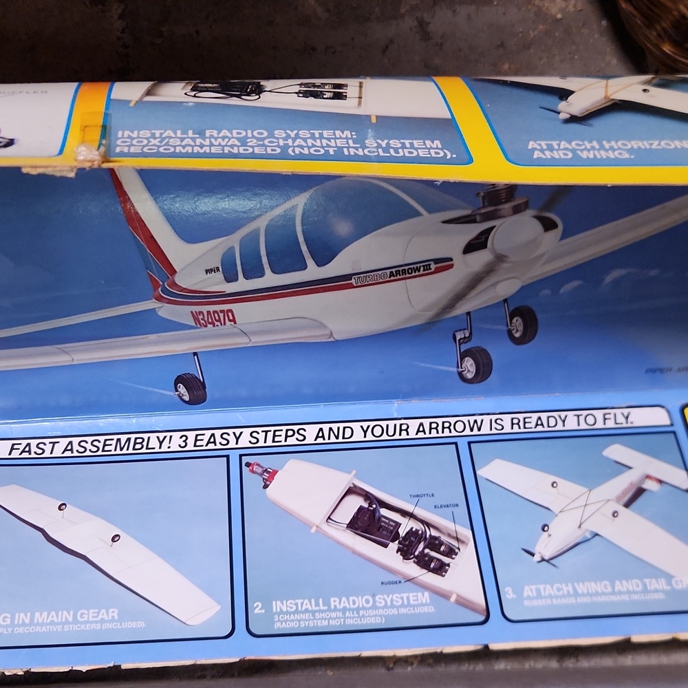 Cox Radio Control Piper Dakota Airplane Vintage, New In Box W Factory Engine. - Picture 5 of 8